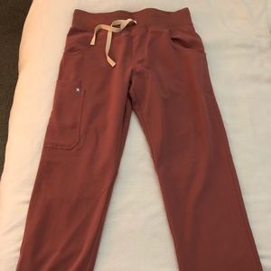Figs Kade Cargo Scrub Pants size S MAUVE like new
